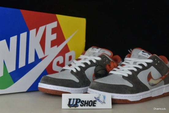 DH7782 001 x Dunk Nike Crushed SB D.C. Low 1221